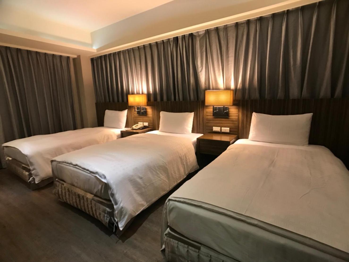 ปารีส บิสซิเนส โฮเทล Hotel เกาสง ภายนอก รูปภาพ
