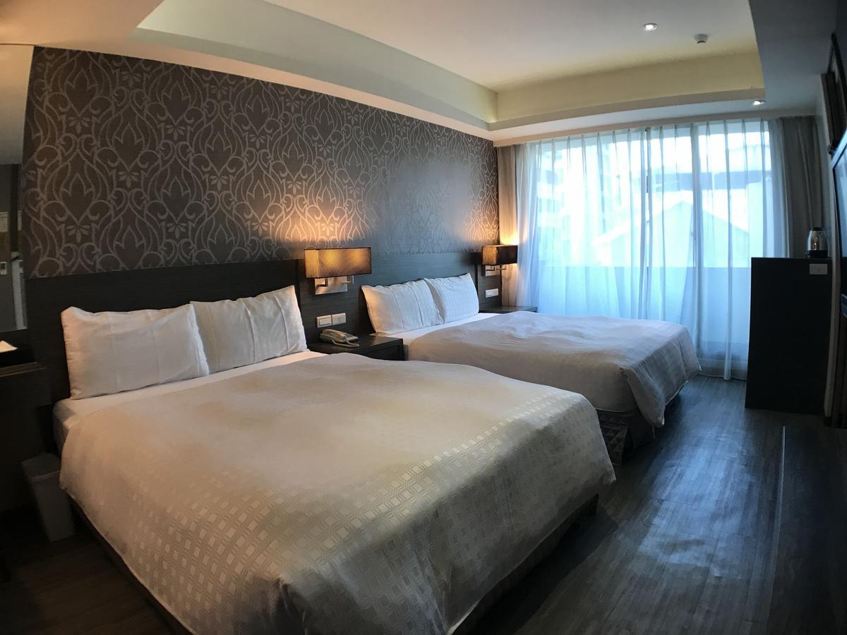 ปารีส บิสซิเนส โฮเทล Hotel เกาสง ภายนอก รูปภาพ