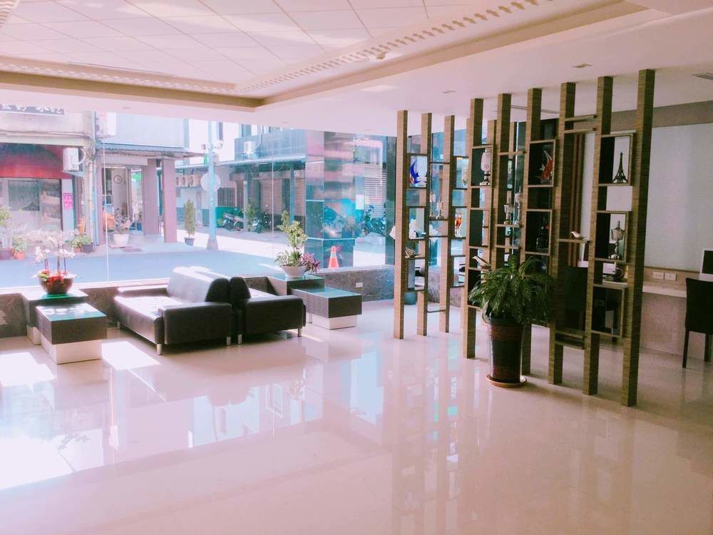 ปารีส บิสซิเนส โฮเทล Hotel เกาสง ภายนอก รูปภาพ