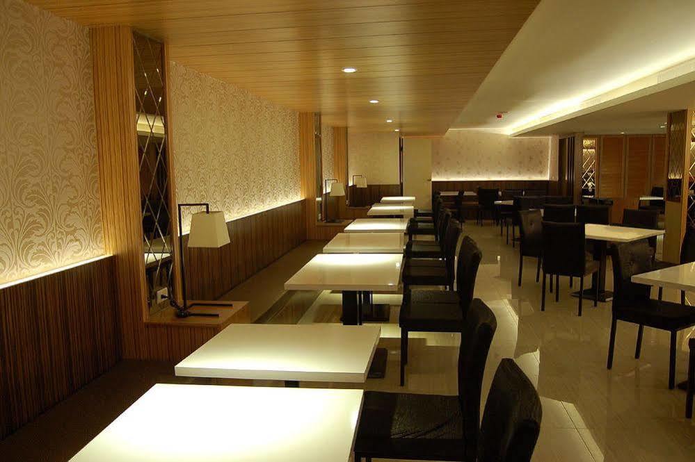 ปารีส บิสซิเนส โฮเทล Hotel เกาสง ภายนอก รูปภาพ